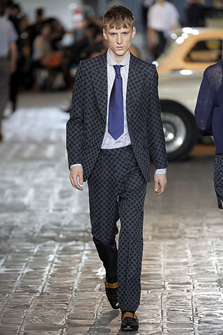 Dries Van Noten / - 2009